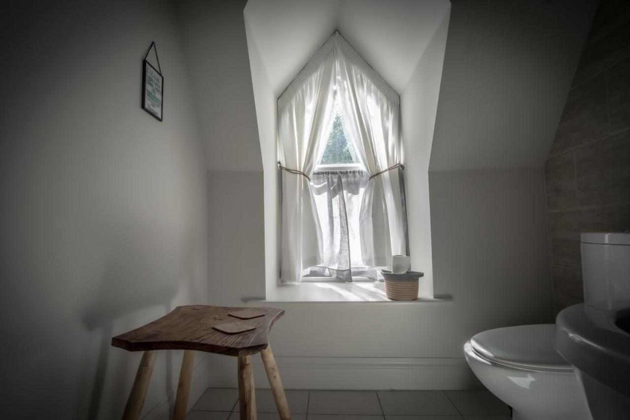 Victorian Penthouse With Panoramic Sea Views Lägenhet Ilfracombe Exteriör bild